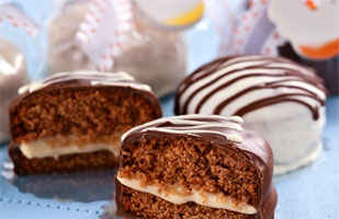 Pão de mel com recheio de brigadeiro branco Pão de mel com recheio de brigadeiro branco