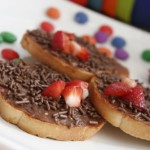 Torrada com Brigadeiro e Morango